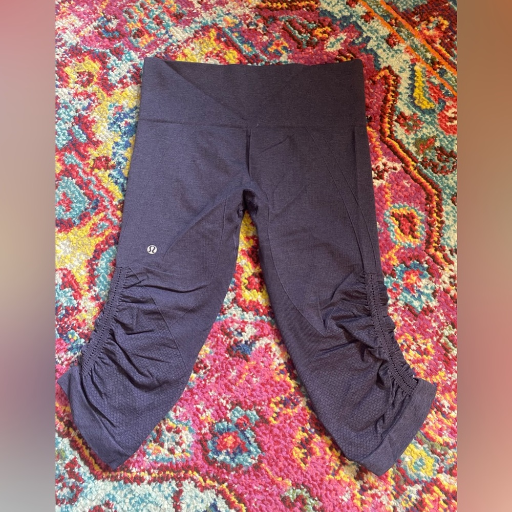 Lululemon cropped seamless leggings